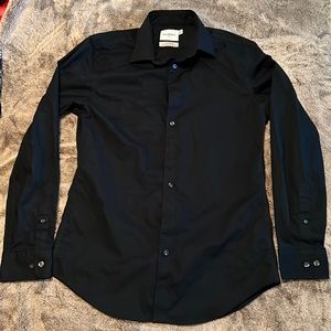 Men’s long sleeve dress shirt